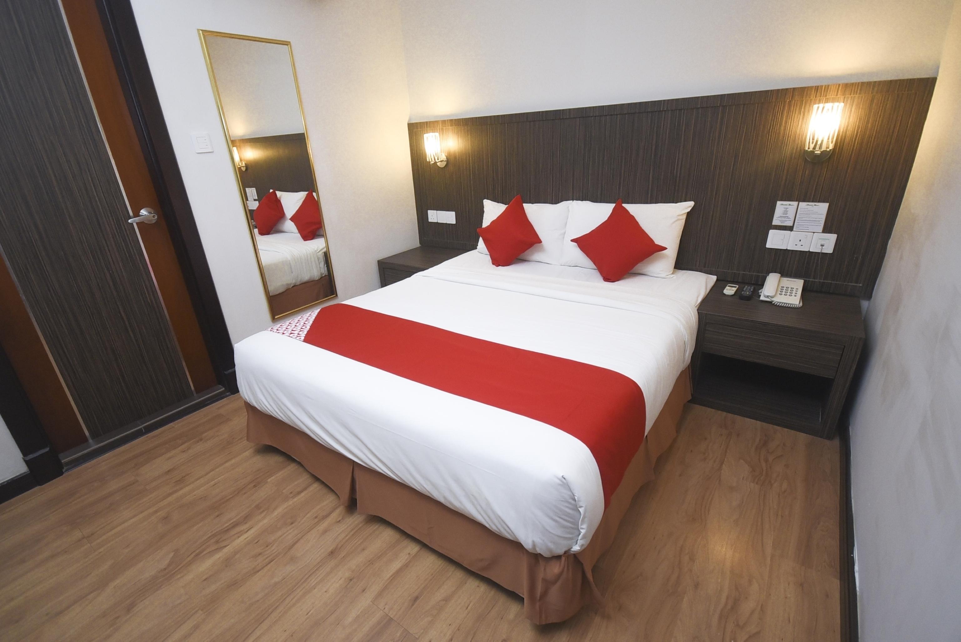 Super Oyo 985 Hotel Nur Miri Eksteriør bilde