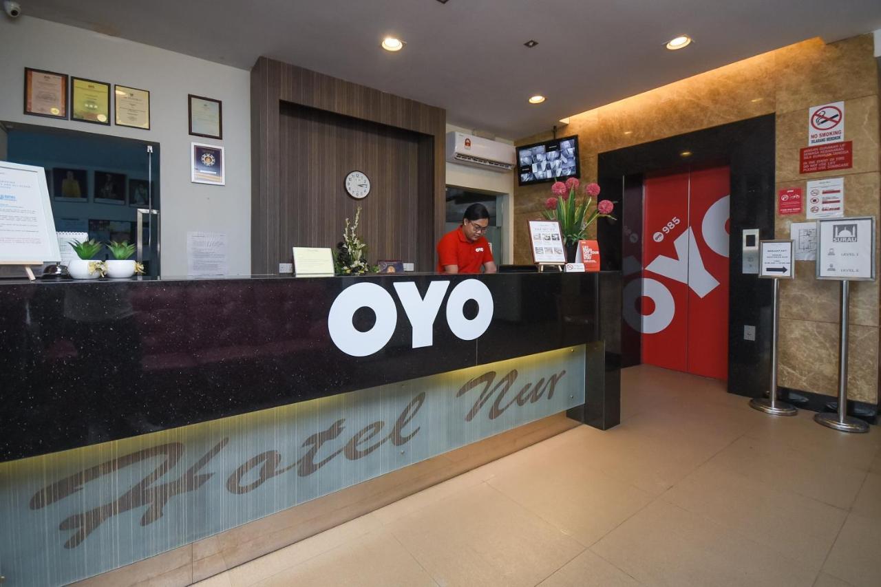 Super Oyo 985 Hotel Nur Miri Eksteriør bilde